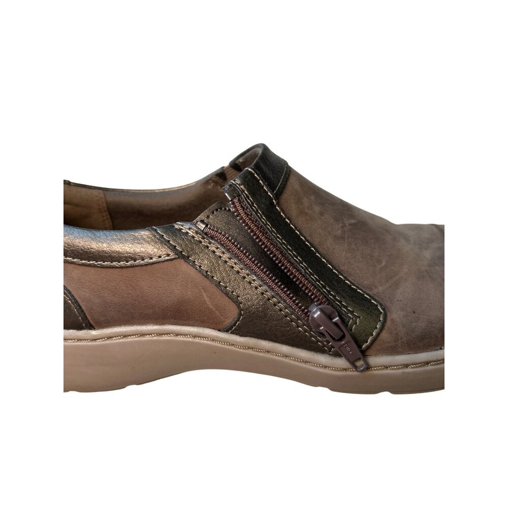 Clarks Brown Leather Slip-On Shoes Women's 9 Side Zip Cushioned Insoles Sneakers - Picture 7 of 16